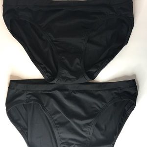 Women’s 2 Pair Hanes Bikinis Size 2X